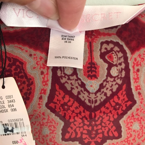NWT Victoria’s Secret Red Paisley Sheer Blouse! - Picture 7 of 7